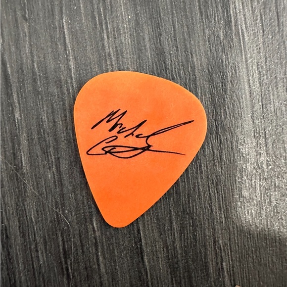 Luke Bryan authentic guitar pick - new and never used - Picture 2 of 2